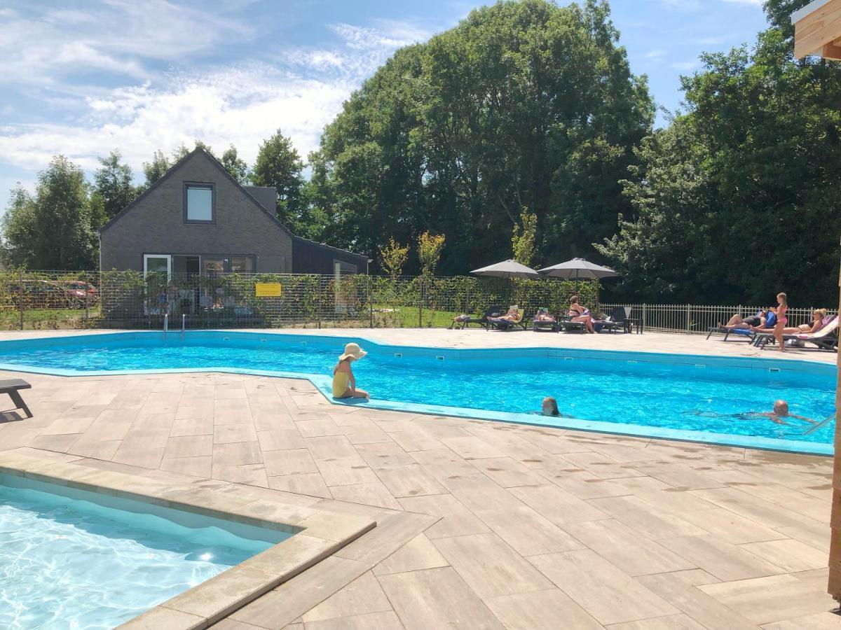 Chalet 516 Op Recreatiepark De Wielen シント・マールテン エクステリア 写真
