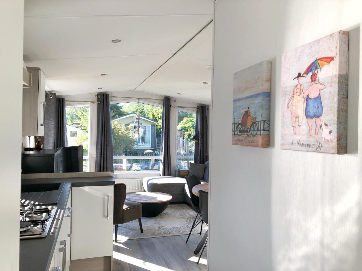 Chalet 516 Op Recreatiepark De Wielen シント・マールテン エクステリア 写真